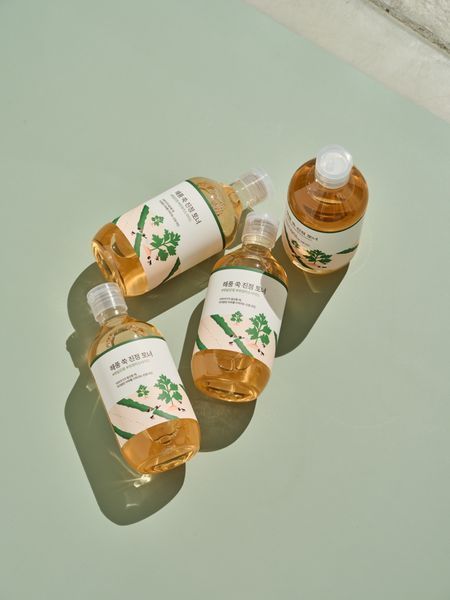 Заспокійливий тонер з морським полином та мадекасосидом &ndash; ROUND LAB Mugwort Calming Toner, 300 ml 3960 фото