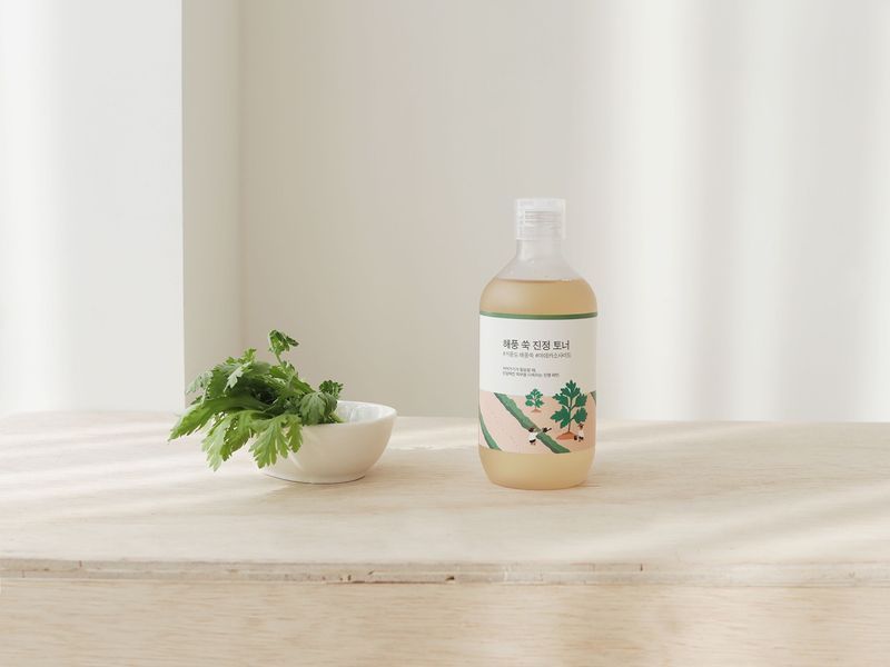 Заспокійливий тонер з морським полином та мадекасосидом &ndash; ROUND LAB Mugwort Calming Toner, 300 ml 3960 фото